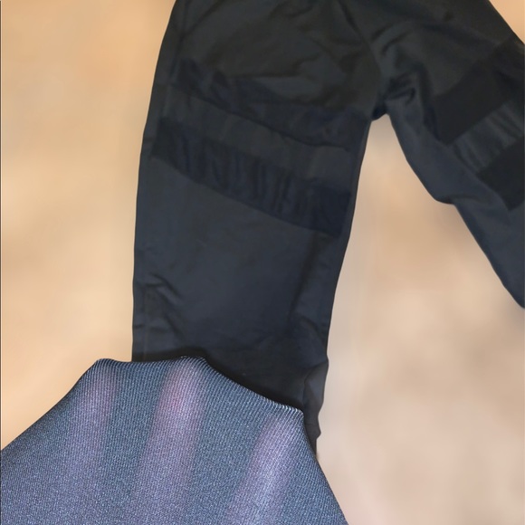 Black leggings with mesh - Picture 7 of 7